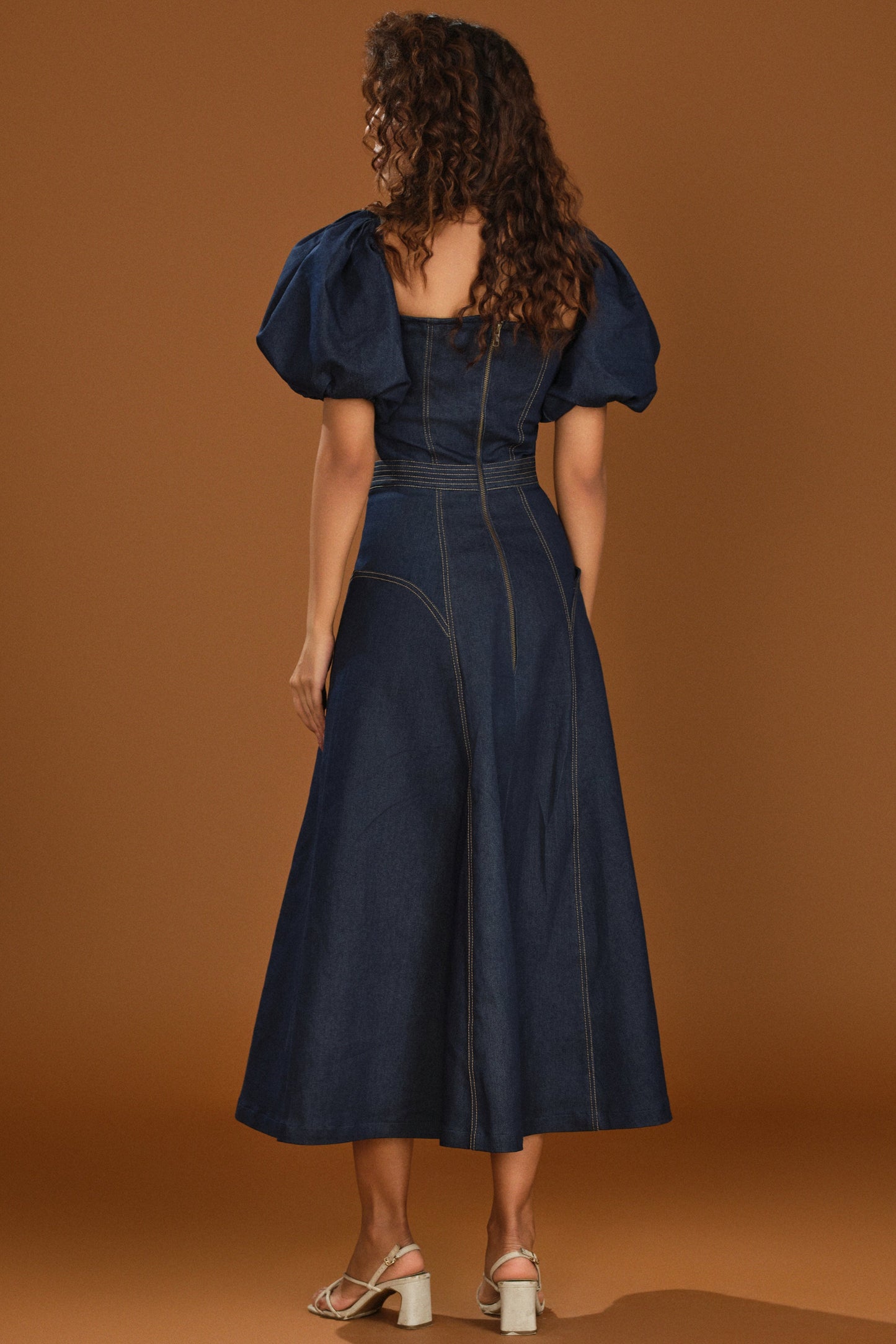 Puff and chic Denim dress